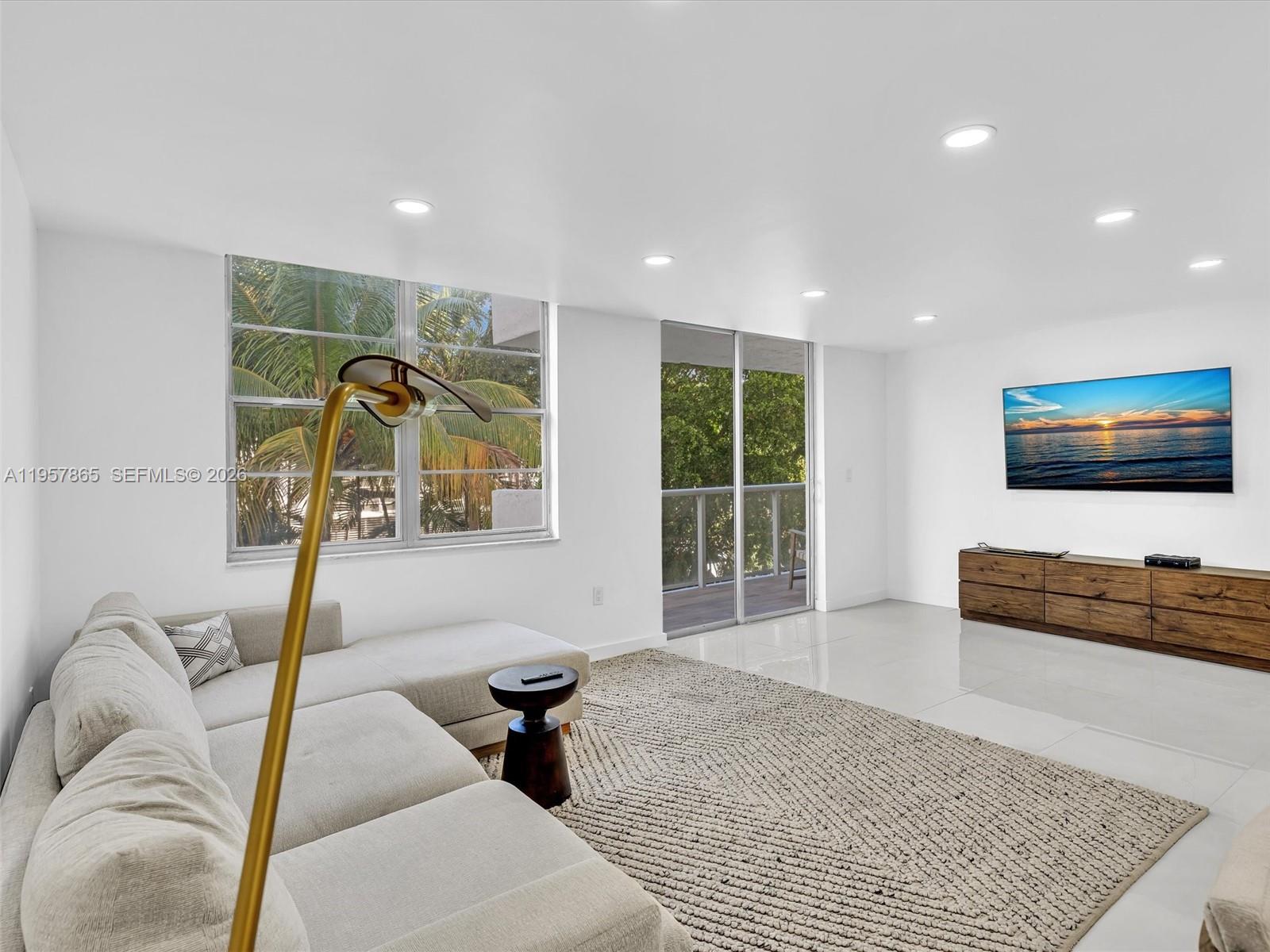 10000 W Bay Hbr Dr #201 Bay Harbor Islands, FL 33154