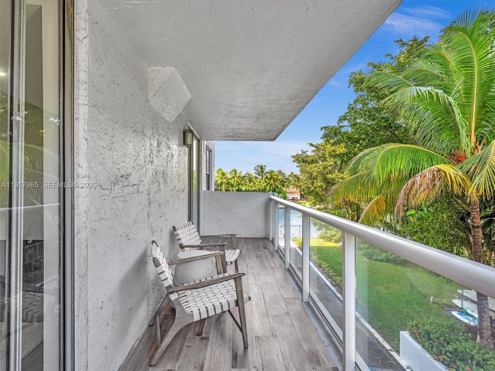 10000 W Bay Hbr Dr #201 Bay Harbor Islands, FL 33154