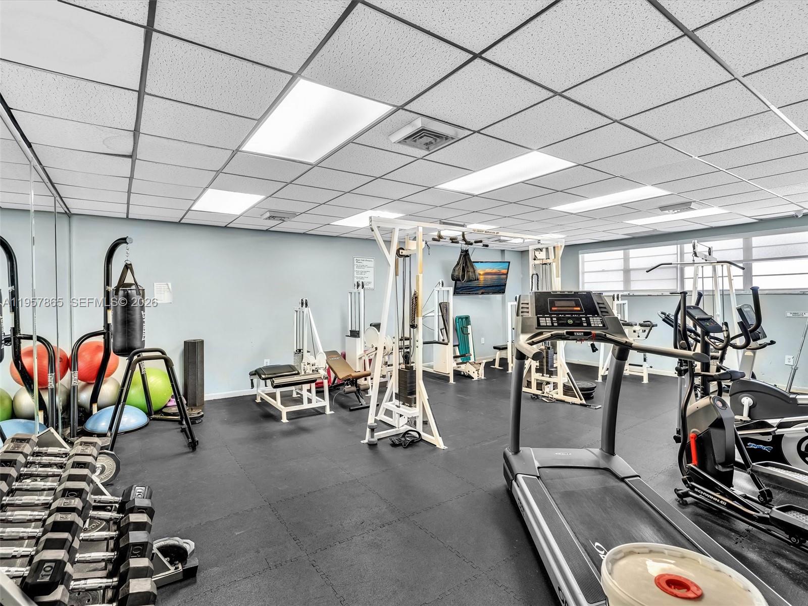 10000 W Bay Hbr Dr #201 Bay Harbor Islands, FL 33154