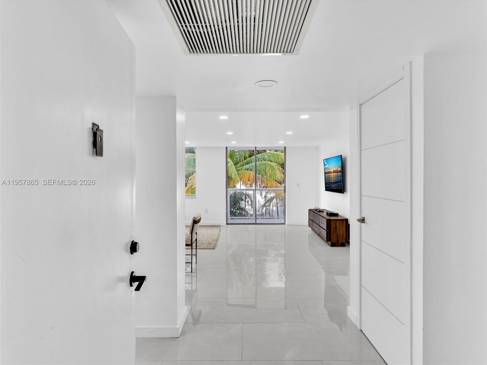 10000 W Bay Hbr Dr #201 Bay Harbor Islands, FL 33154