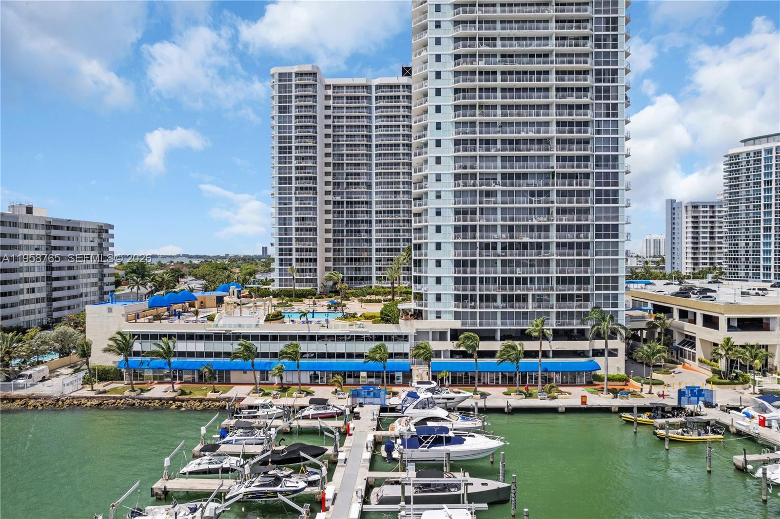 7601 E Treasure Dr #2209 North Bay Village, FL 33141