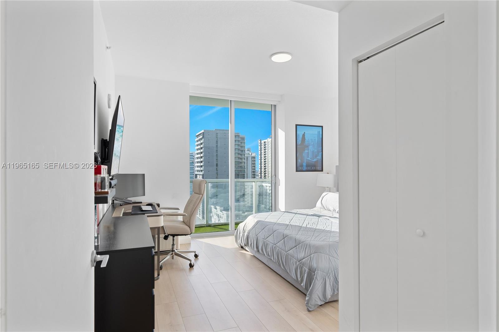 image Axis on Brickell North12