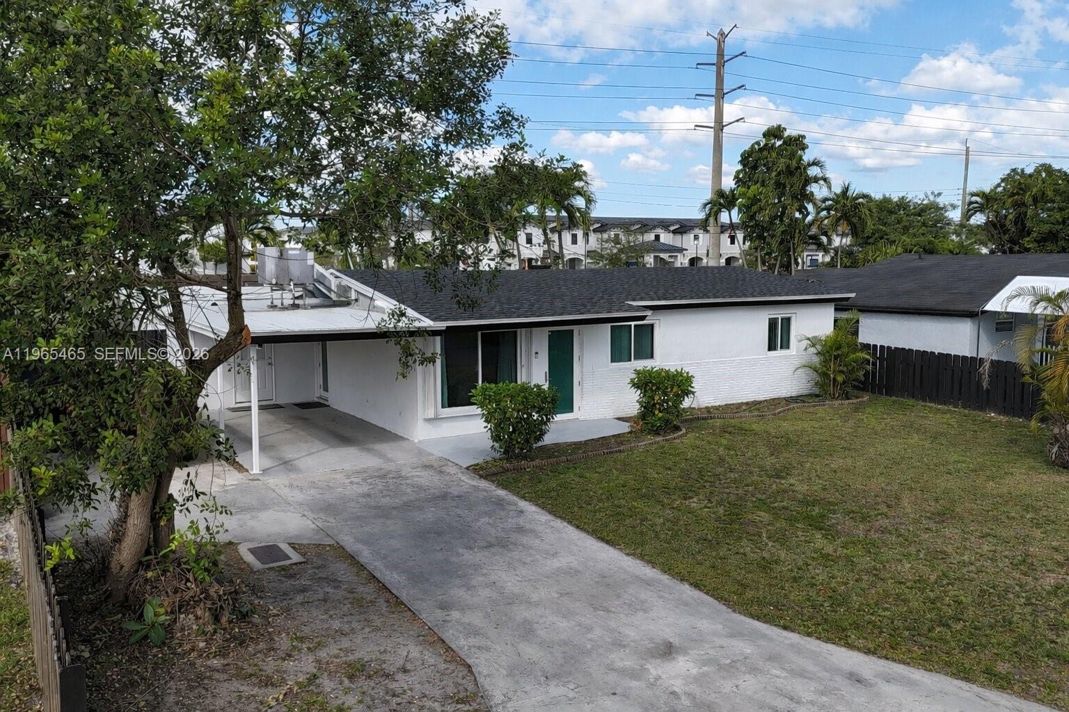 3036 N 58th Ave Hollywood, FL 33021