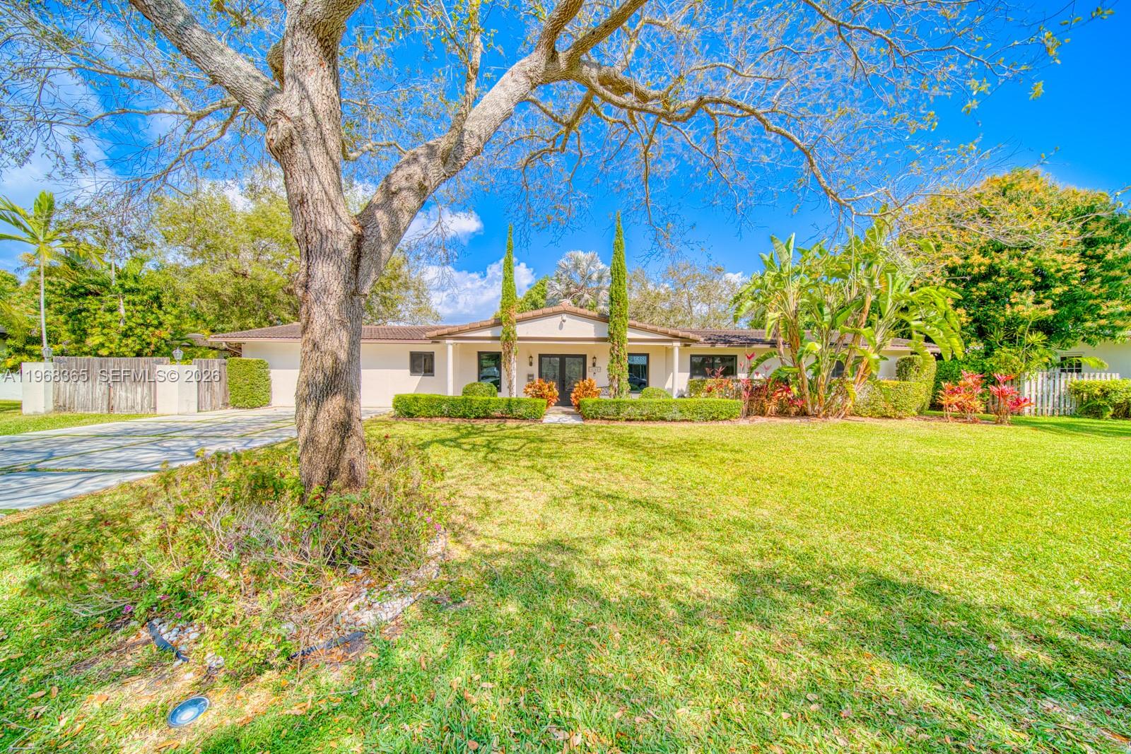 8245 SW 149th Dr Palmetto Bay, FL 33158