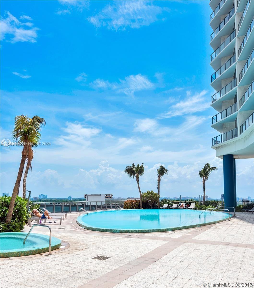 image Latitude on the River24