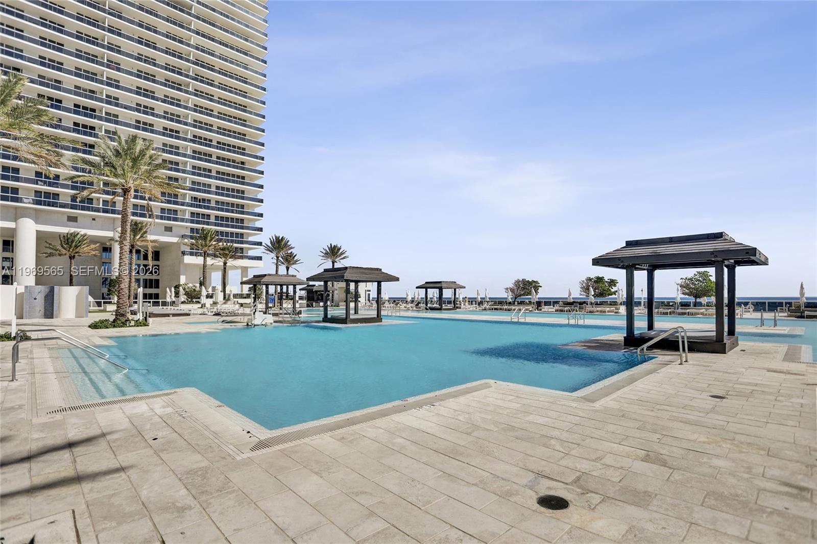 1830 S Ocean Dr #2701 Hallandale Beach, FL 33009