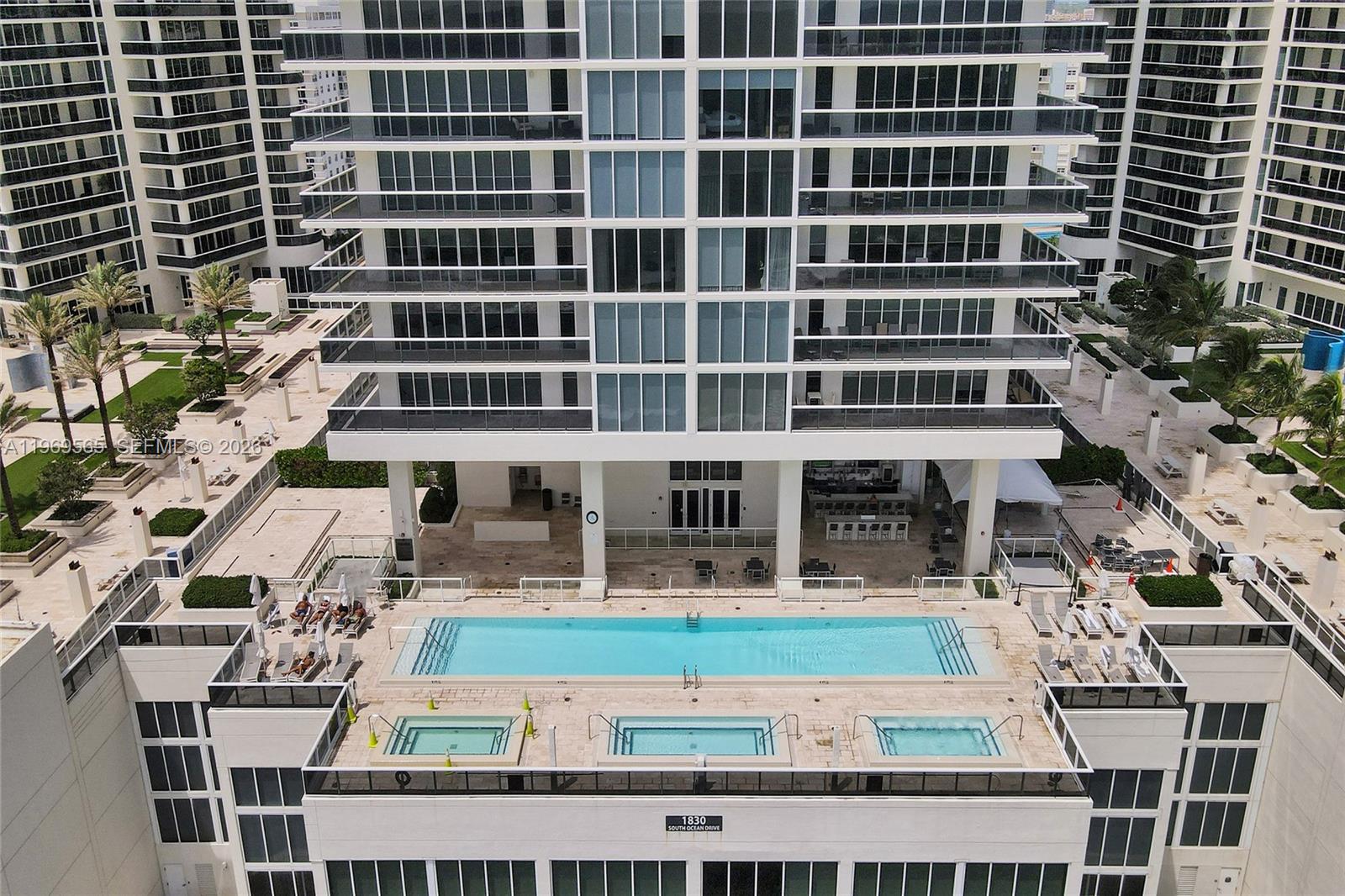 1830 S Ocean Dr #2701 Hallandale Beach, FL 33009