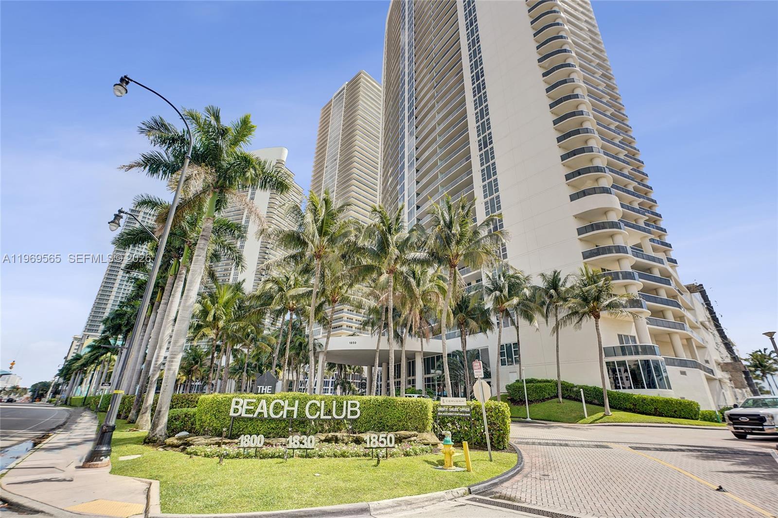 1830 S Ocean Dr #2701 Hallandale Beach, FL 33009
