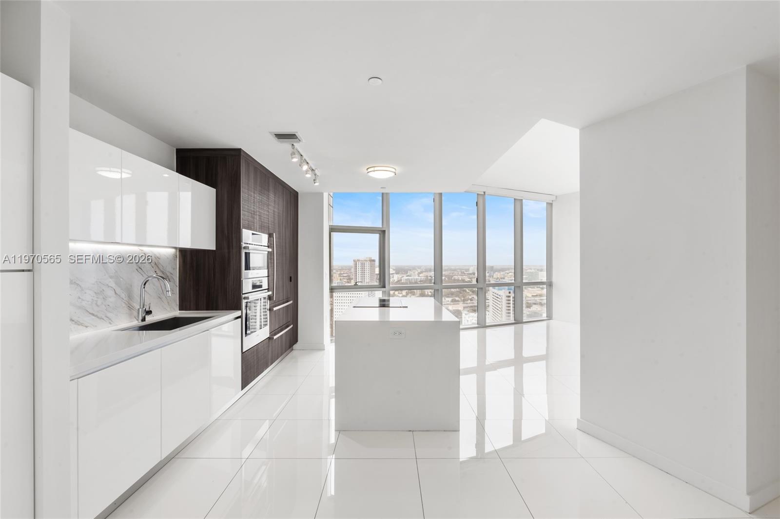 851 NE 1st Ave #3202