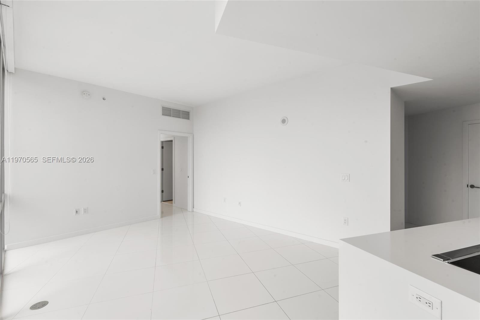 851 NE 1st Ave #3202 Miami, FL 33132