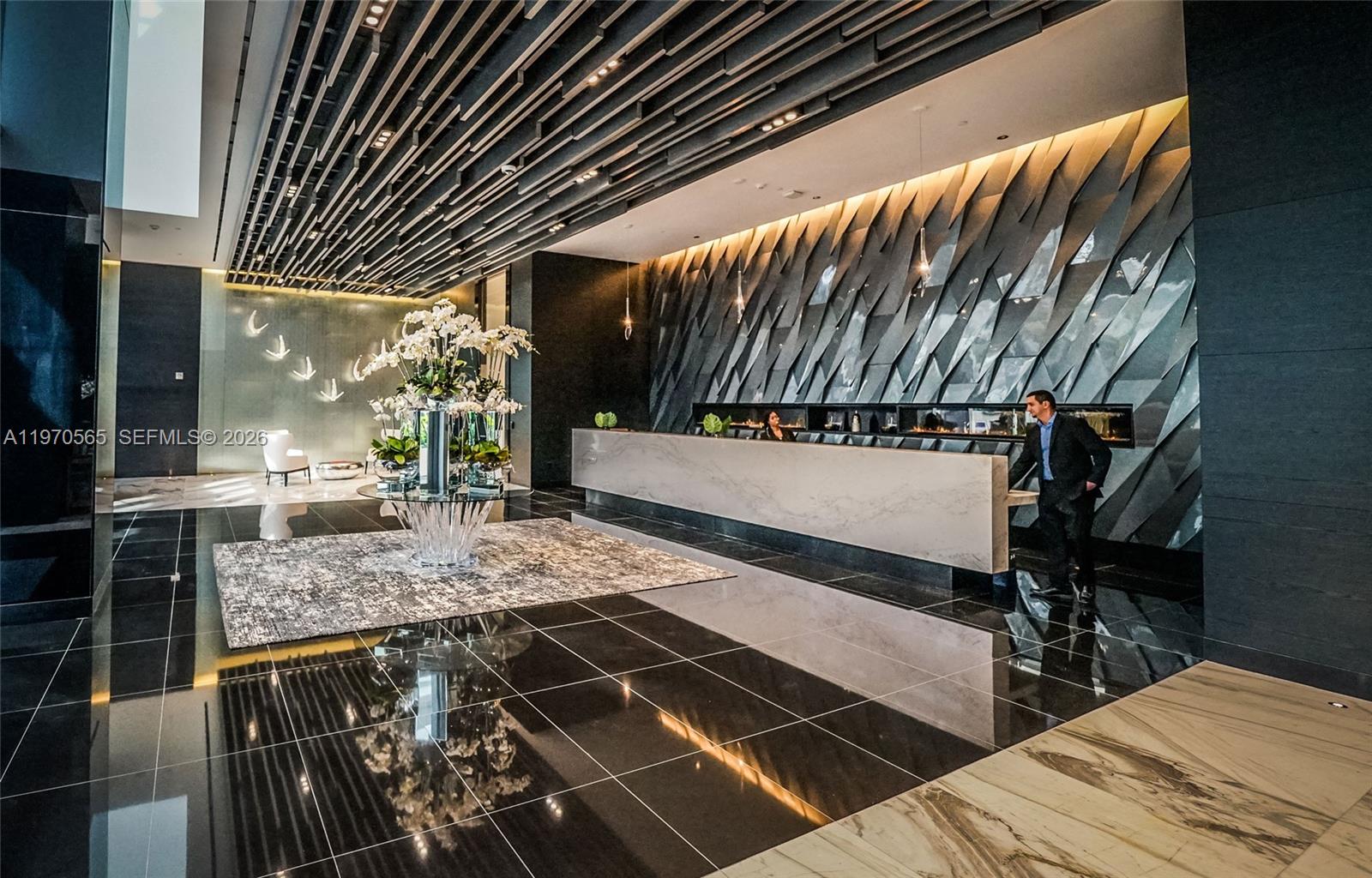 851 NE 1st Ave #3202 Miami, FL 33132