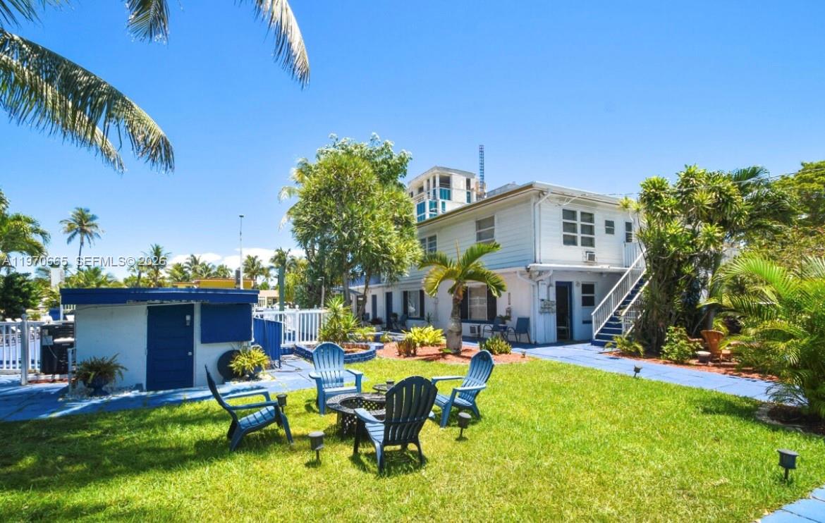 213 S Ocean Blvd Pompano Beach, FL 33062