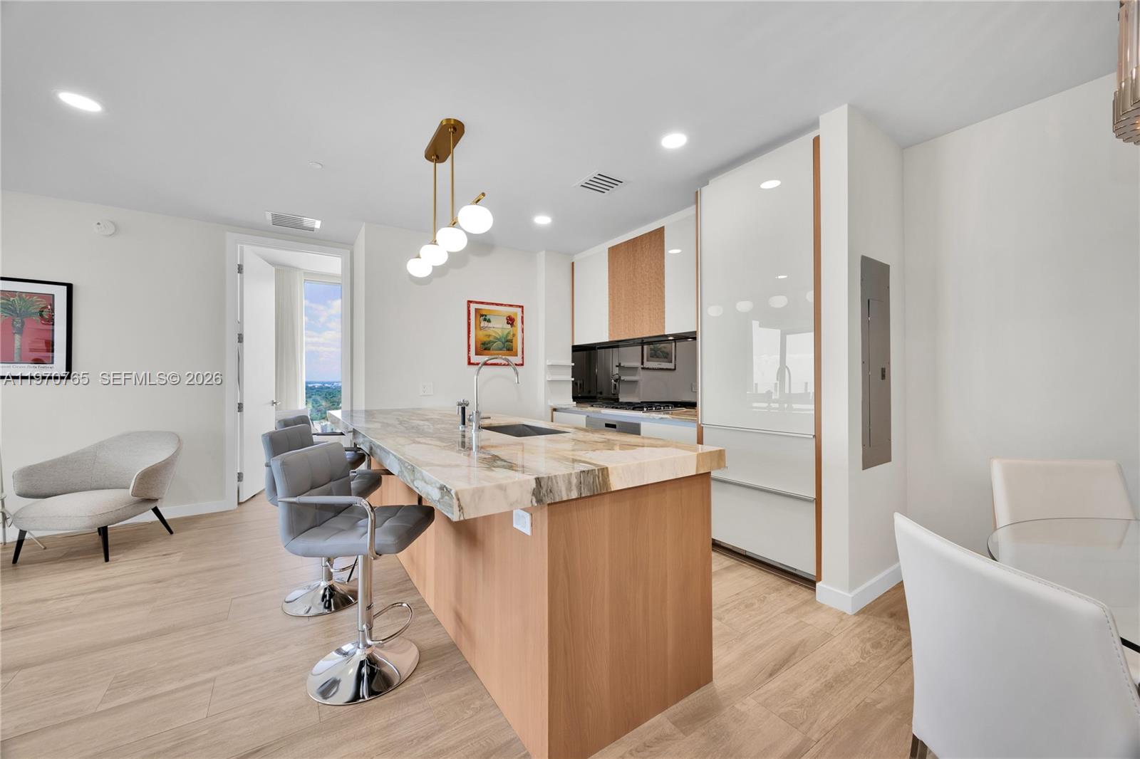 2831 S Bayshore Dr #2201 Miami, FL 33133