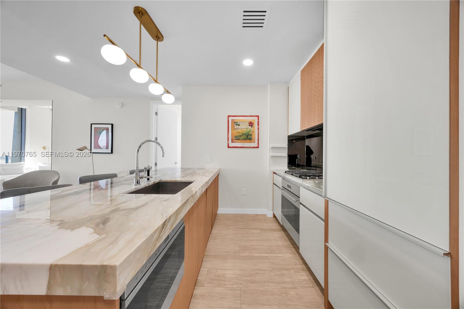 2831 S Bayshore Dr #2201 Miami, FL 33133