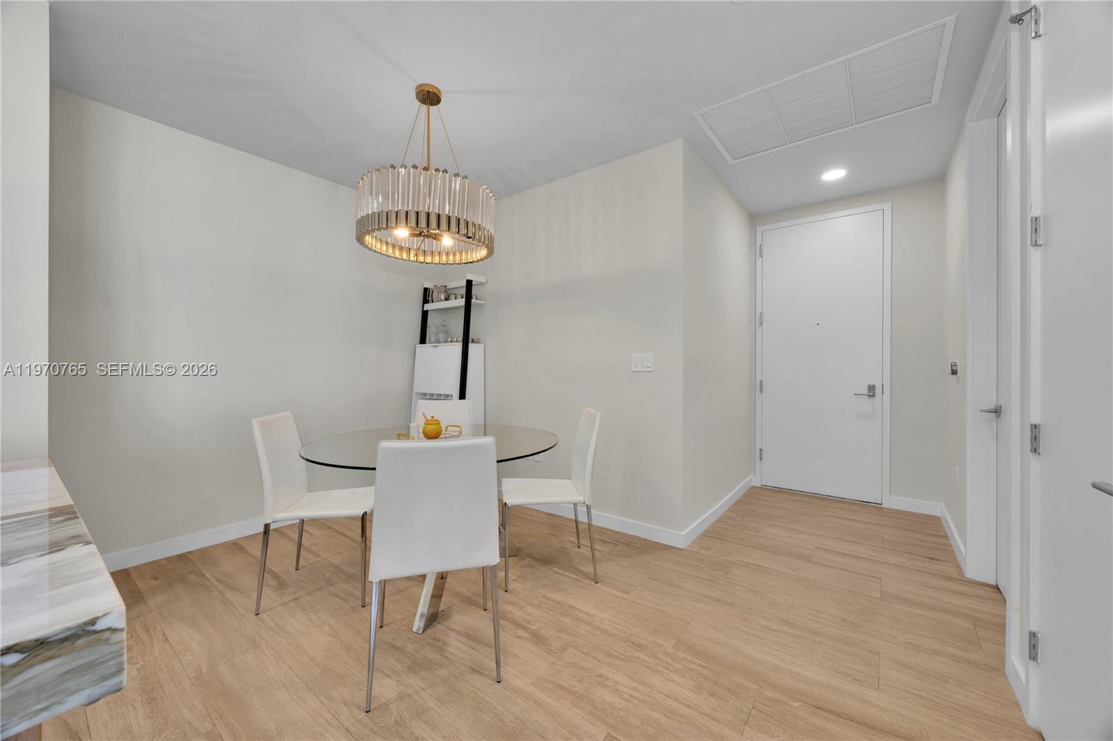 2831 S Bayshore Dr #2201 Miami, FL 33133