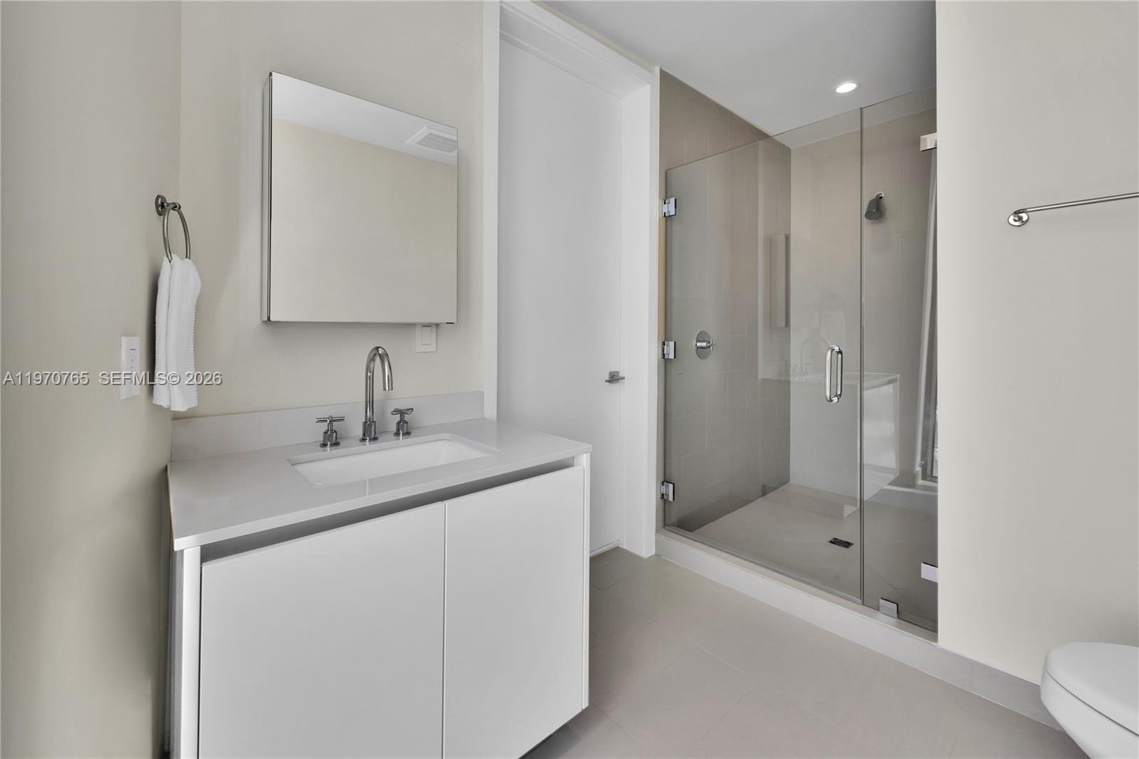 2831 S Bayshore Dr #2201 Miami, FL 33133