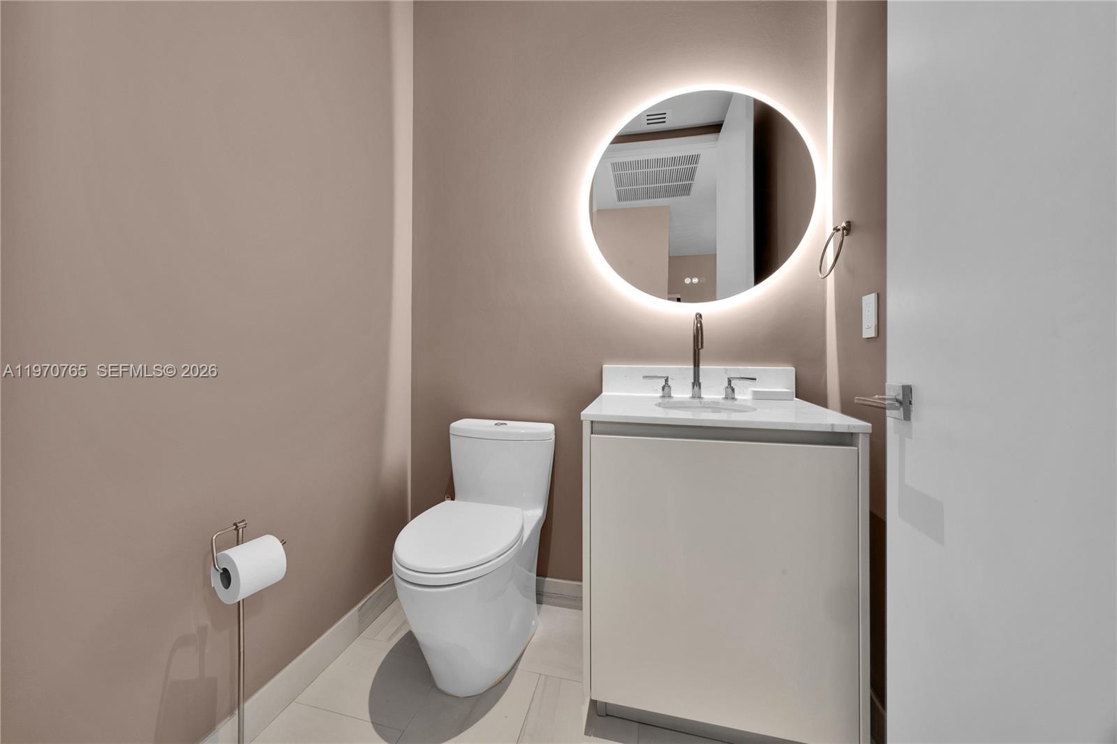 2831 S Bayshore Dr #2201 Miami, FL 33133