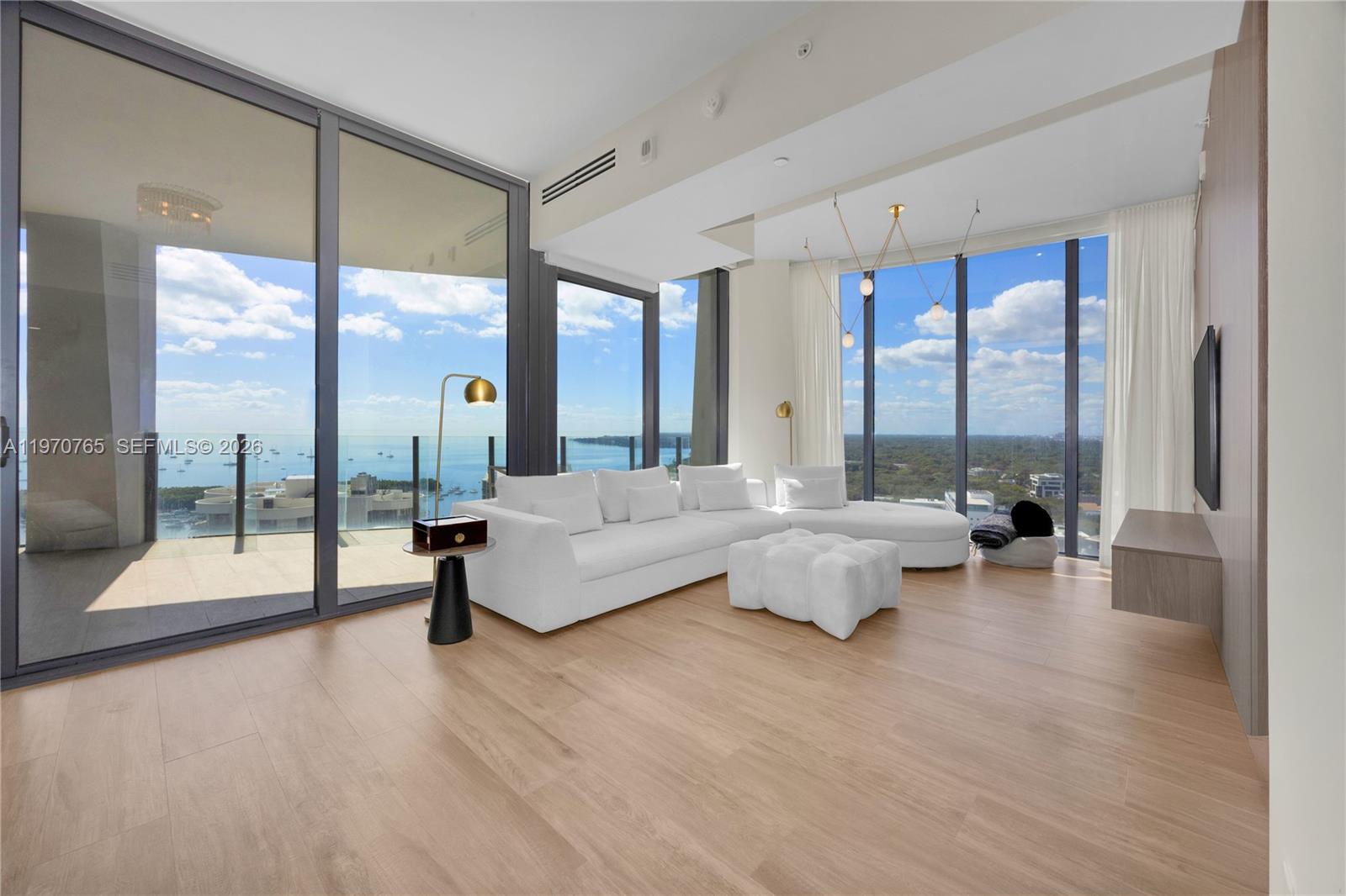 2831 S Bayshore Dr #2201 Miami, FL 33133