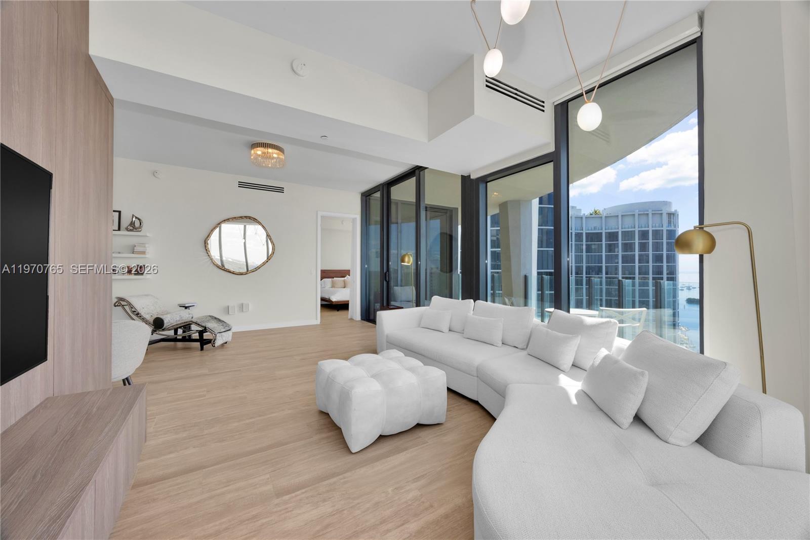 2831 S Bayshore Dr #2201 Miami, FL 33133