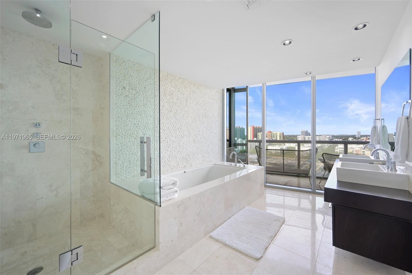 17121 Collins Ave #1508 Sunny Isles Beach, FL 33160