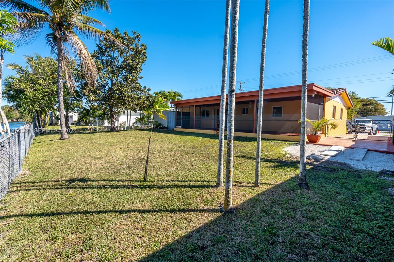 4600 SW 104th Ave Miami, FL 33165