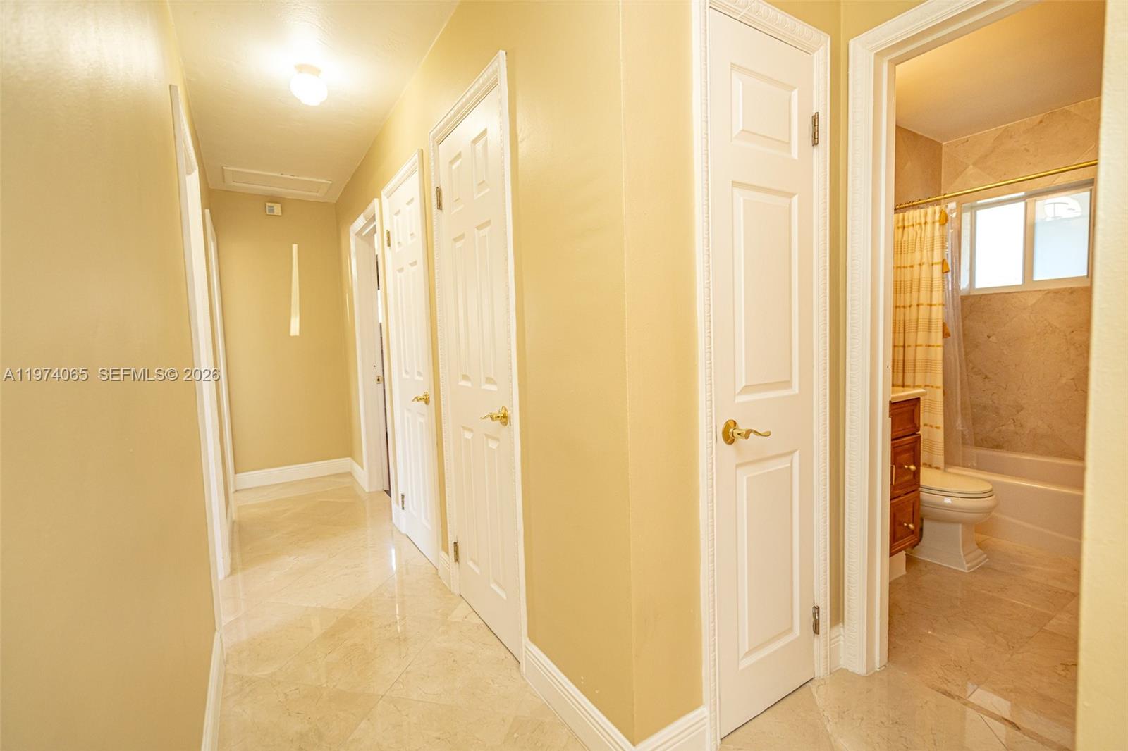 4600 SW 104th Ave Miami, FL 33165