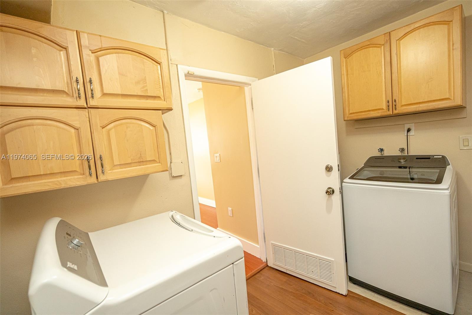 4600 SW 104th Ave Miami, FL 33165