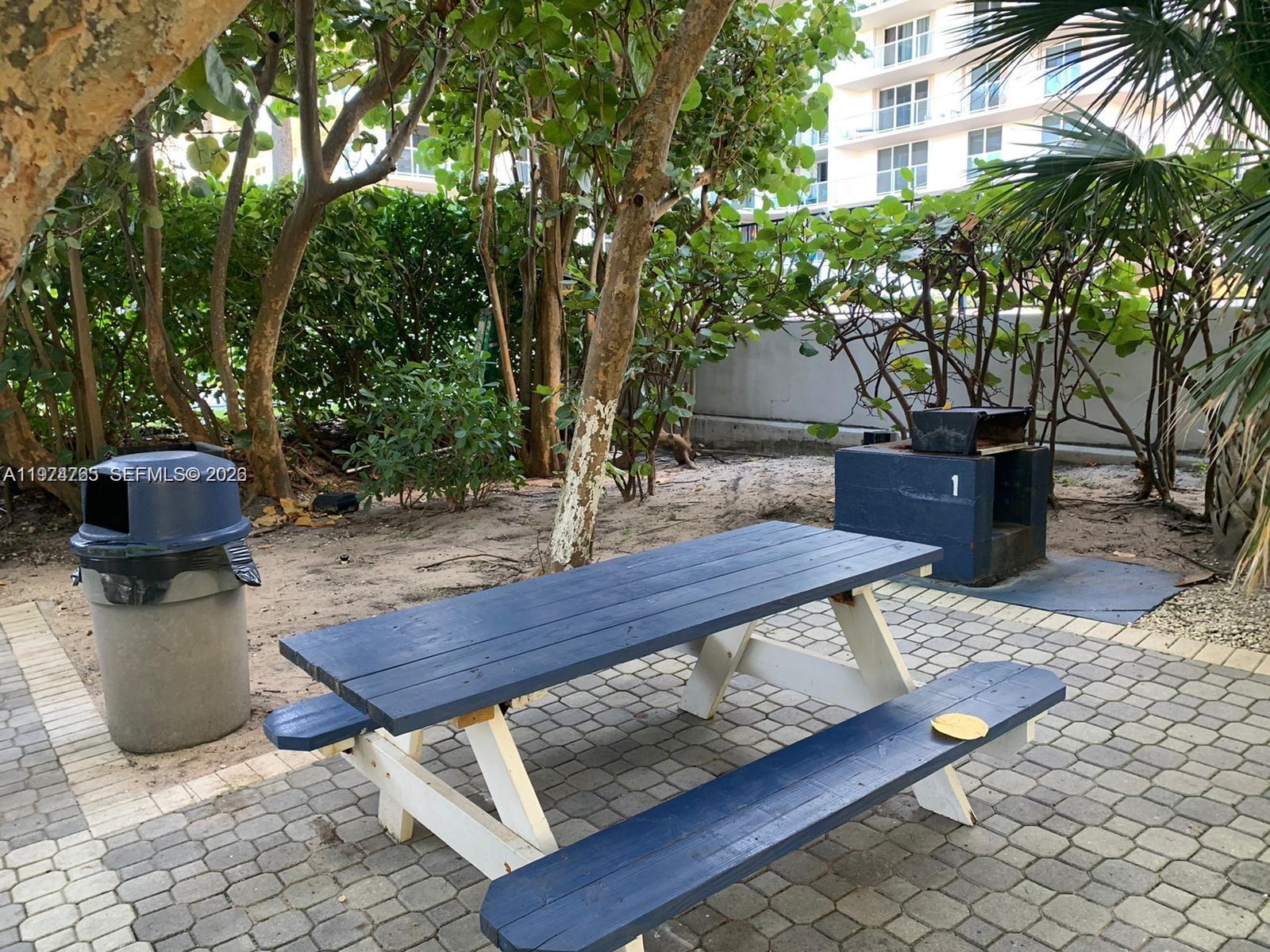 8877 Collins Ave #506 Surfside, FL 33154