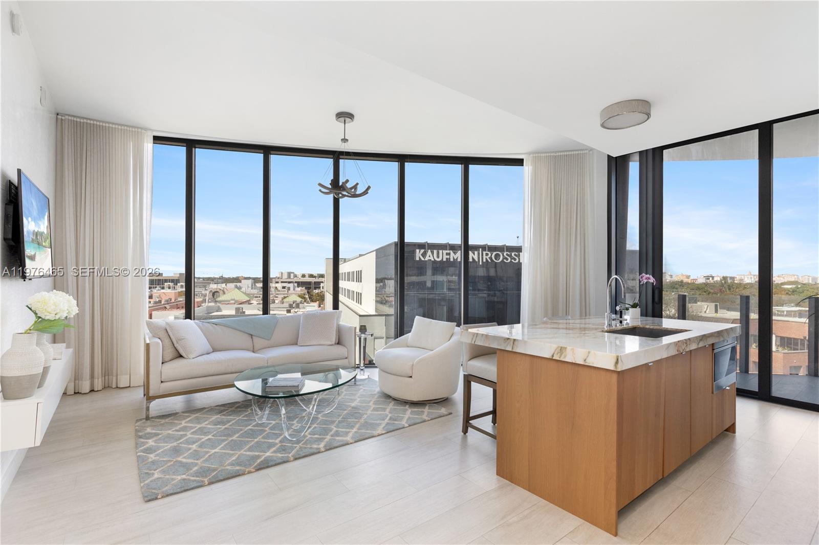 2831 S Bayshore Dr #808 Miami, FL 33133