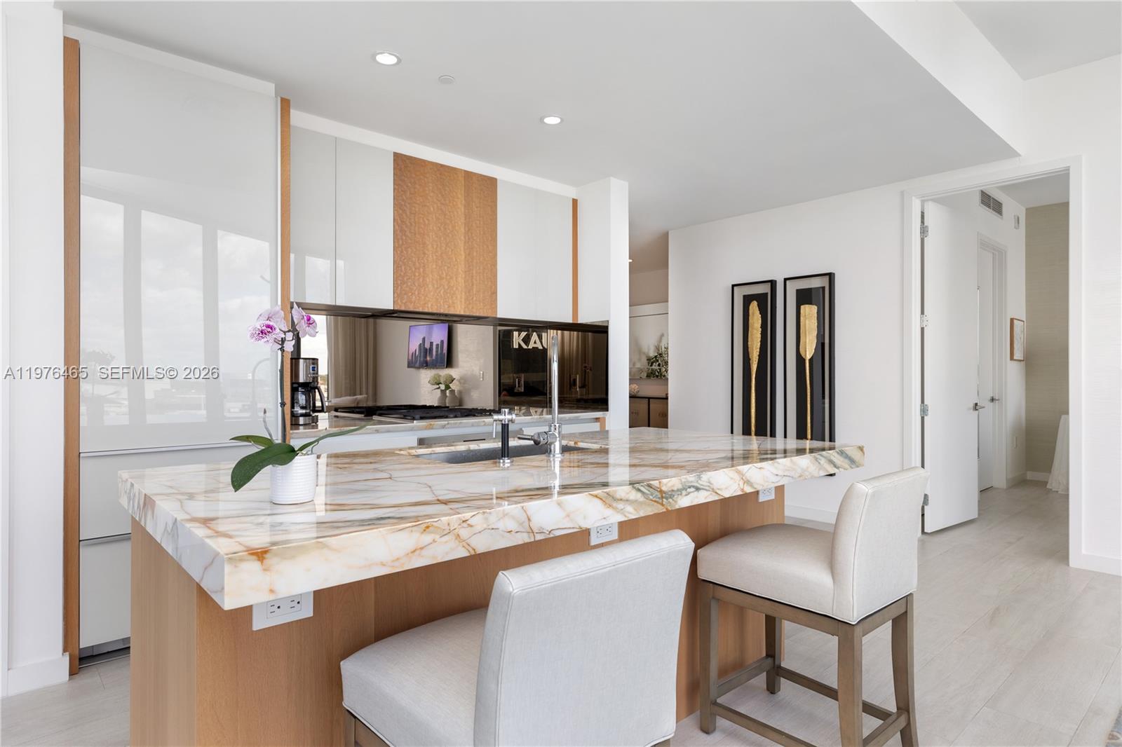 2831 S Bayshore Dr #808 Miami, FL 33133