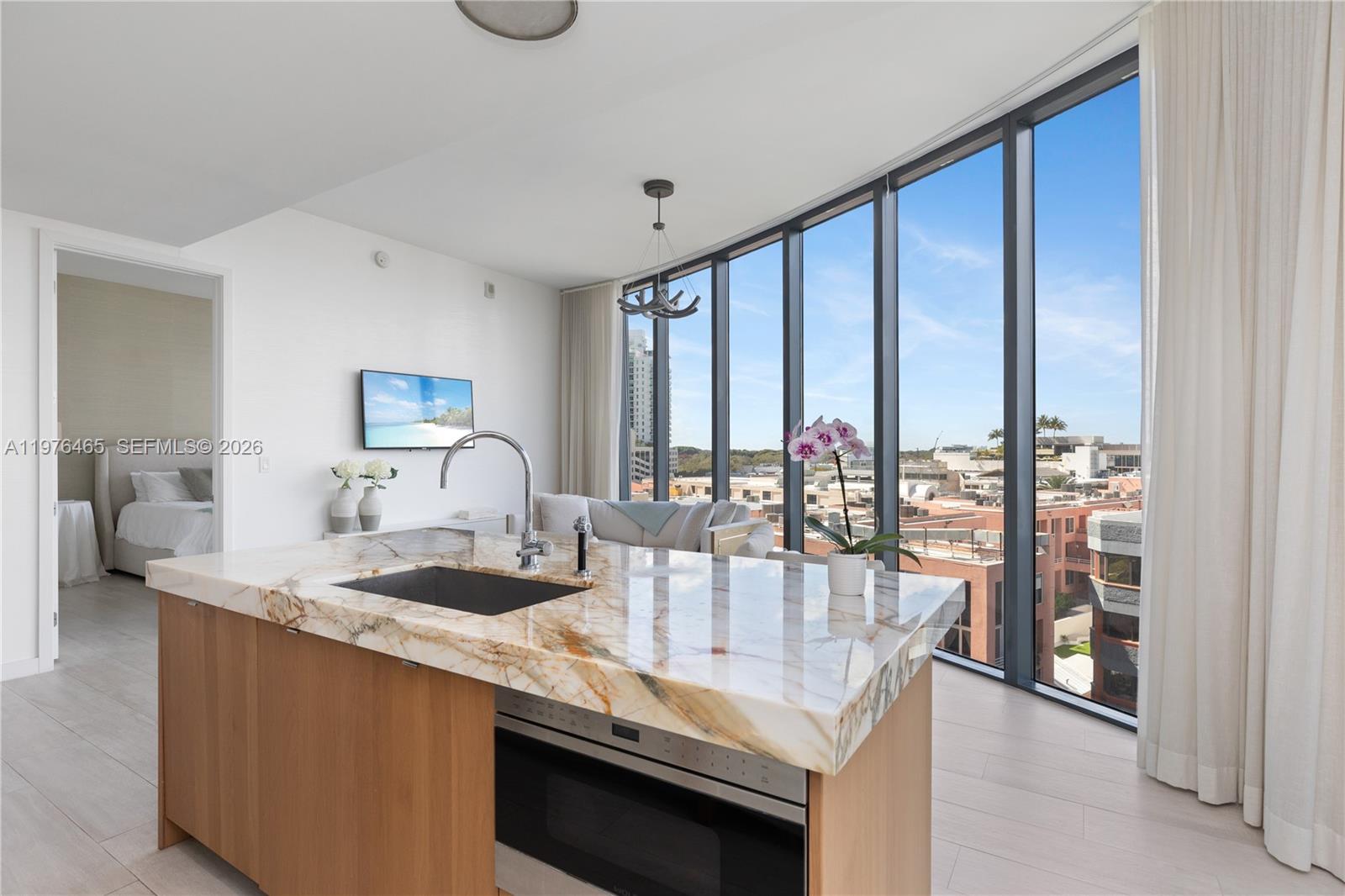 2831 S Bayshore Dr #808 Miami, FL 33133