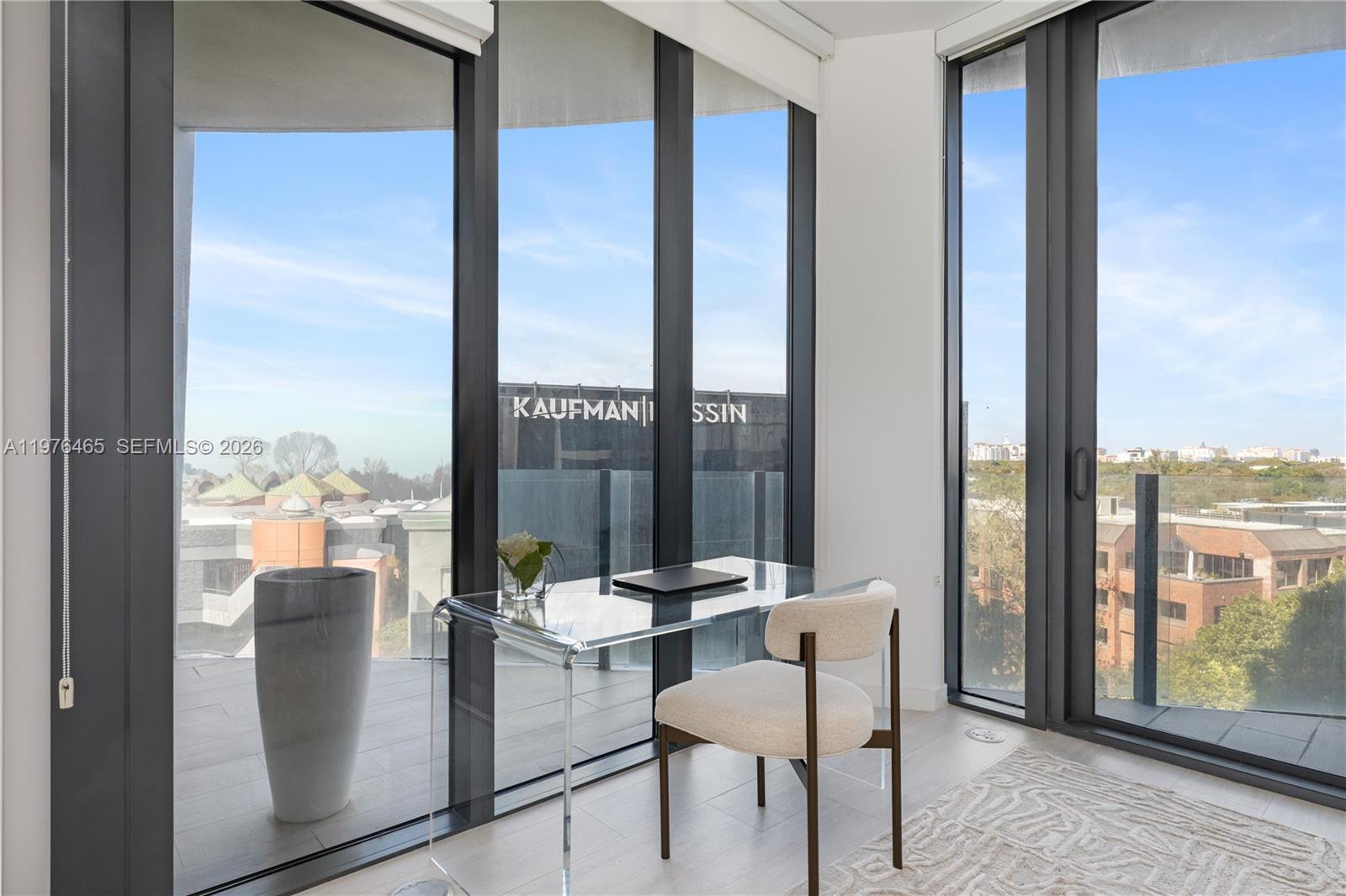 2831 S Bayshore Dr #808 Miami, FL 33133