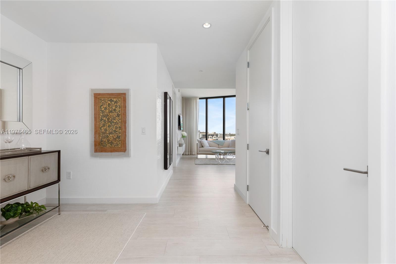 2831 S Bayshore Dr #808 Miami, FL 33133