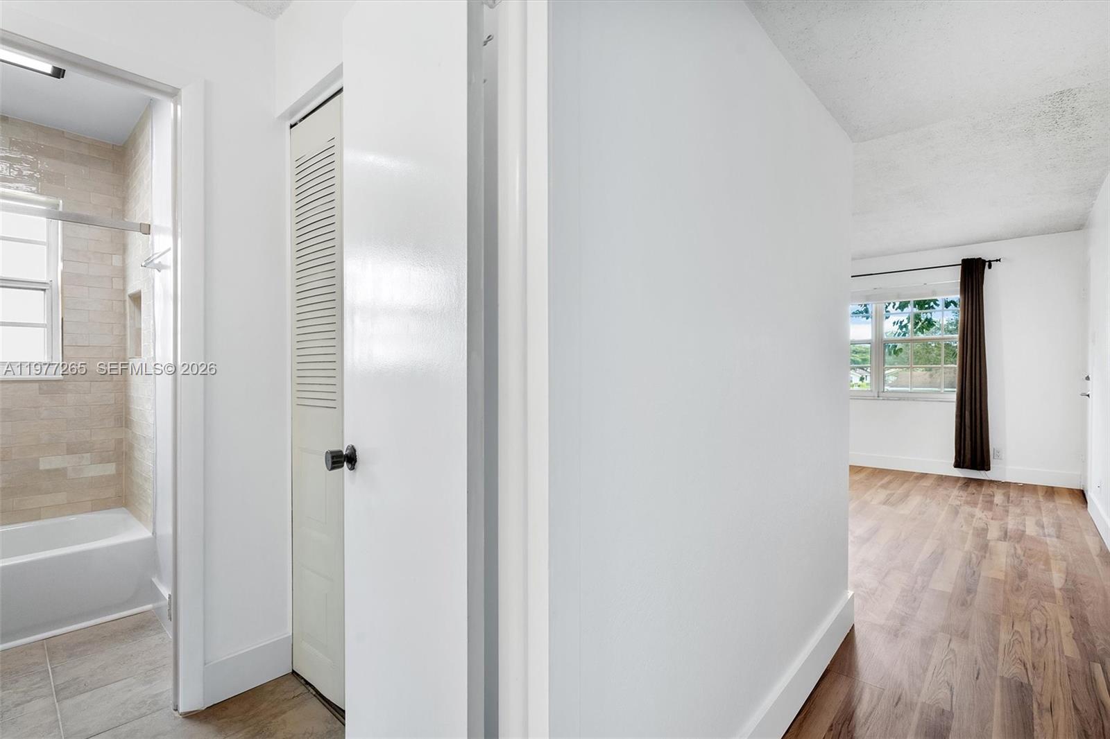 3660 Citrus Trce #4 Davie, FL 33328