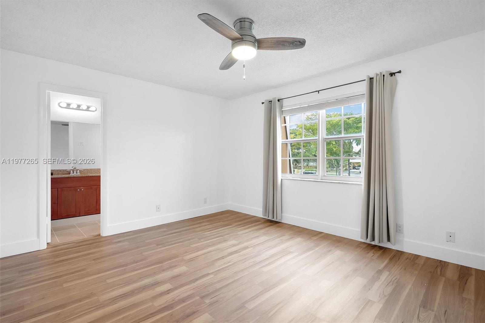 3660 Citrus Trce #4 Davie, FL 33328