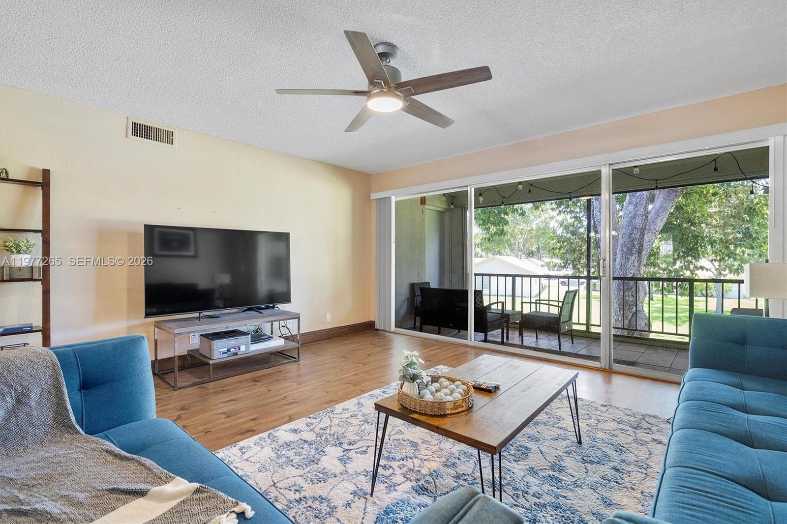 3660 Citrus Trce #4 Davie, FL 33328