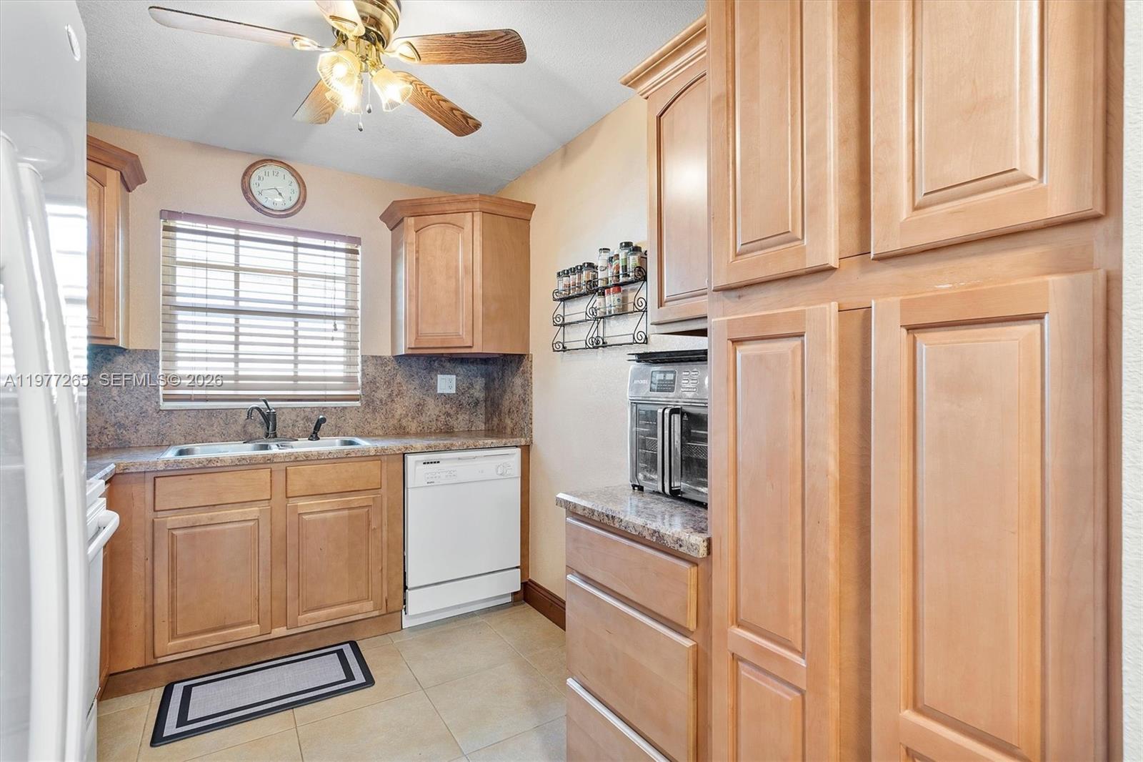 3660 Citrus Trce #4 Davie, FL 33328