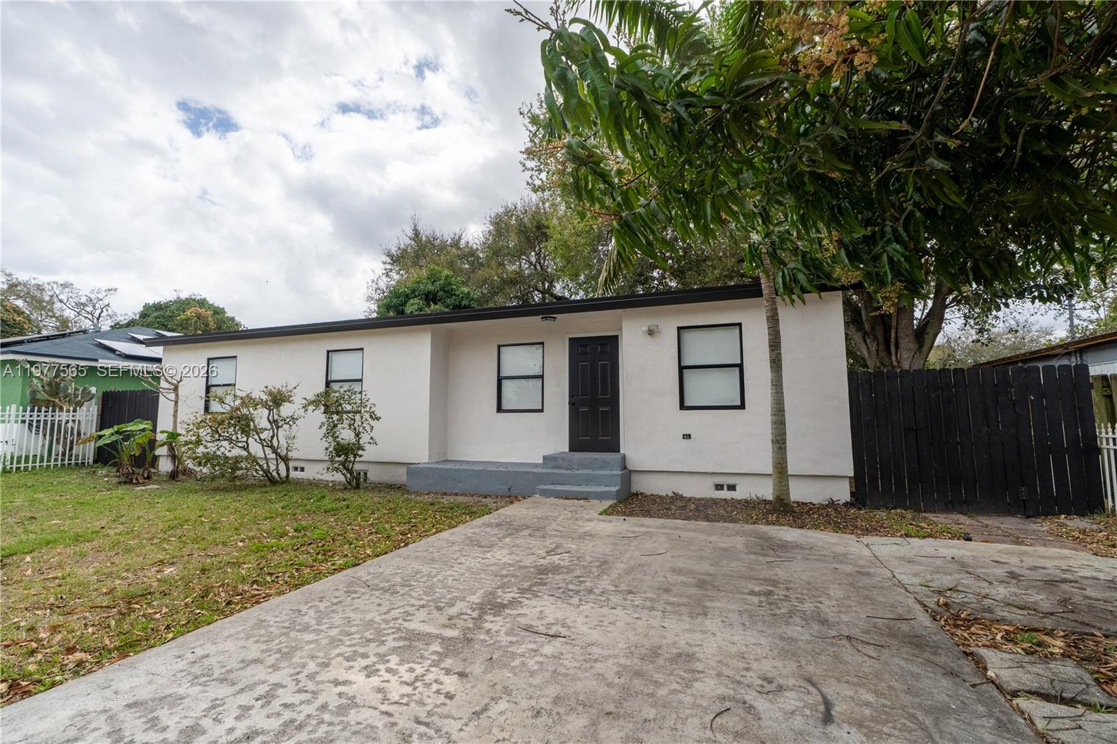 Undisclosed Address Miami Gardens, FL 33054