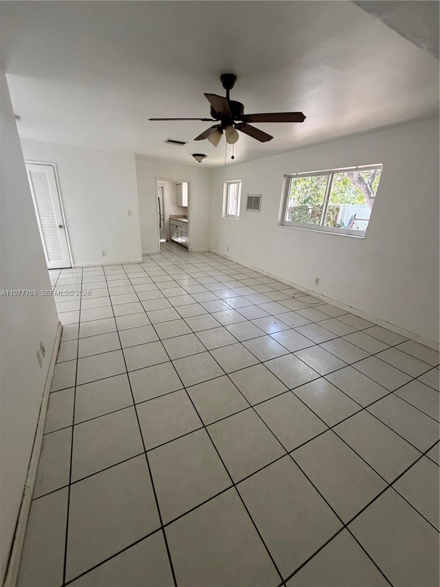 3021 NE 7th Ave Pompano Beach, FL 33064