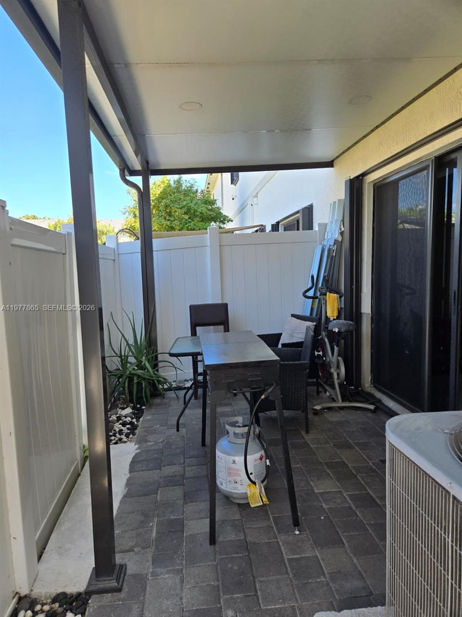 1166 SW 7th Ave Florida City, FL 33034