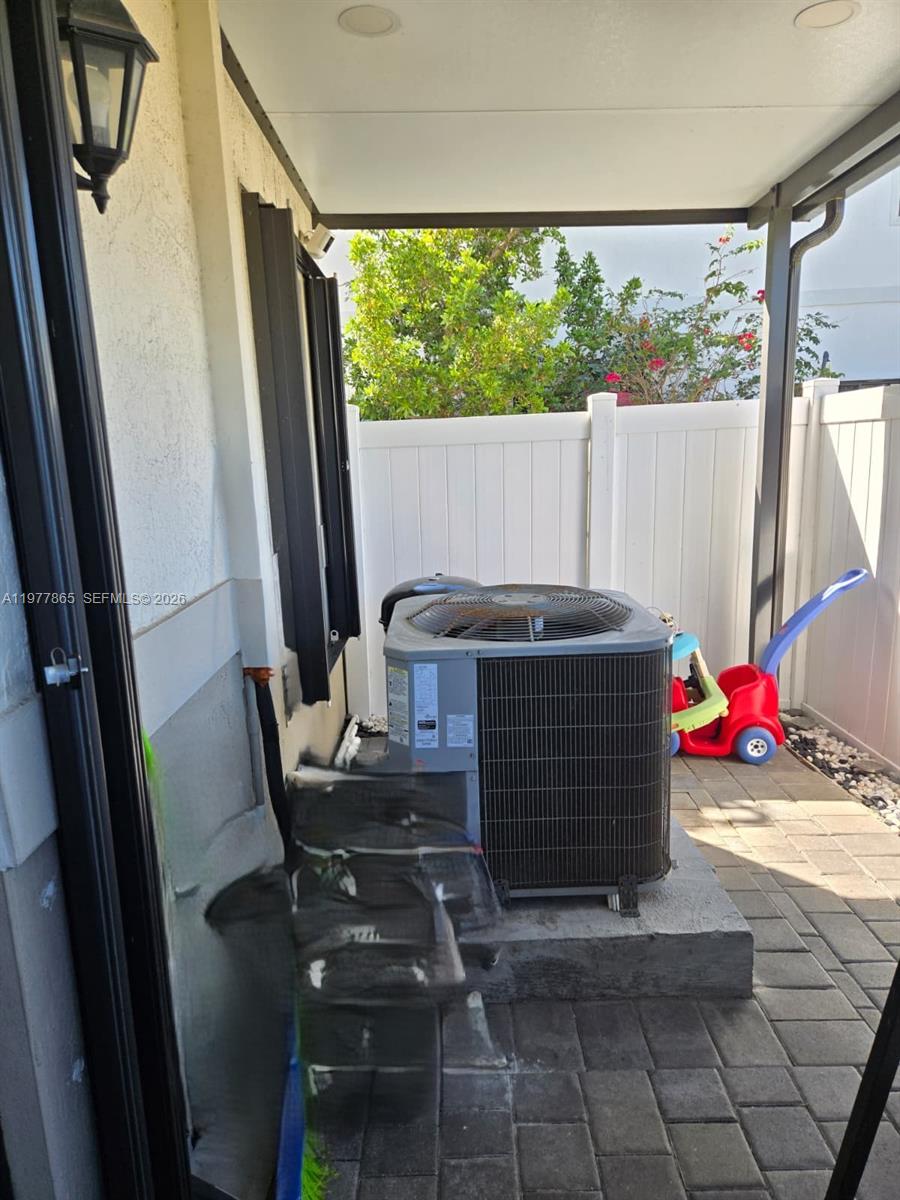 1166 SW 7th Ave Florida City, FL 33034