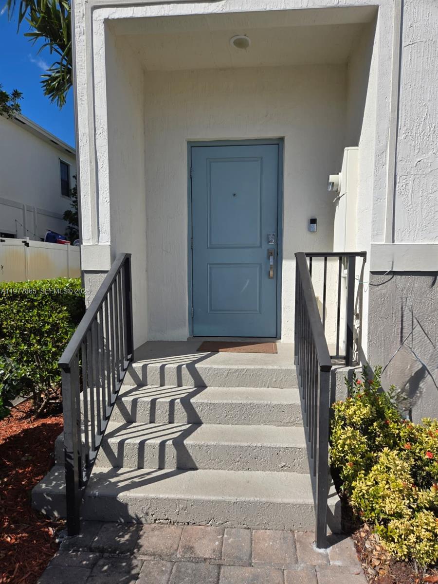 1166 SW 7th Ave Florida City, FL 33034