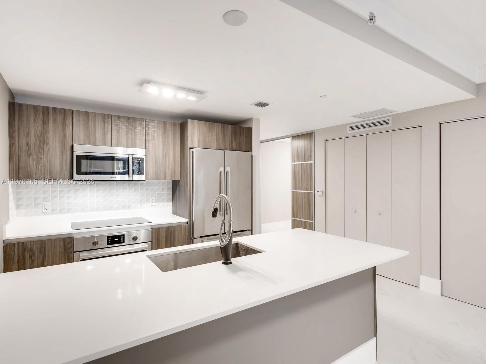 488 NE 18th St #2507 Miami, FL 33132