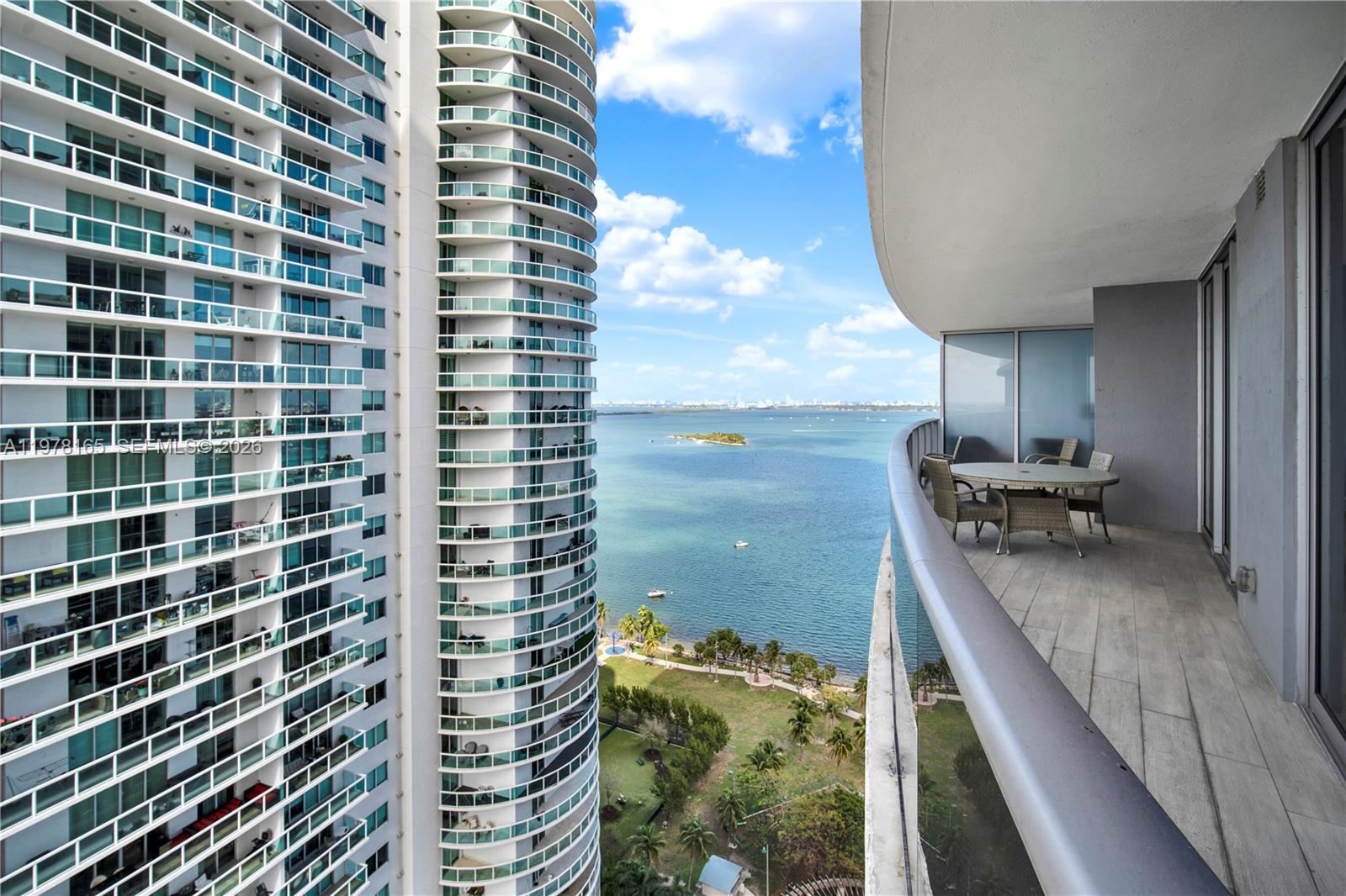 image Aria on the Bay27