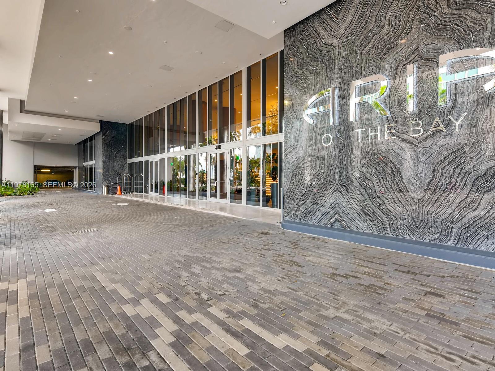 image Aria on the Bay29