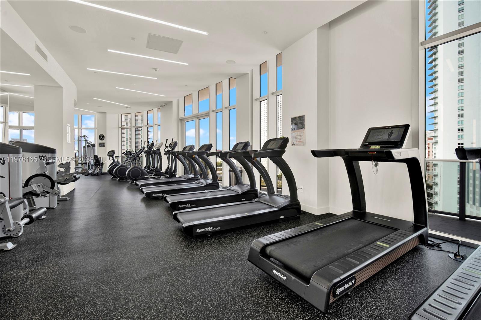 image Aria on the Bay32