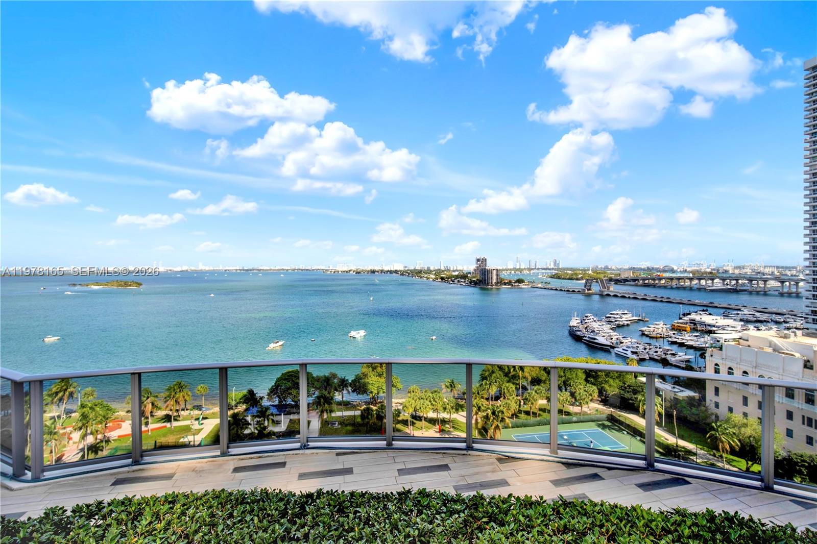 image Aria on the Bay45