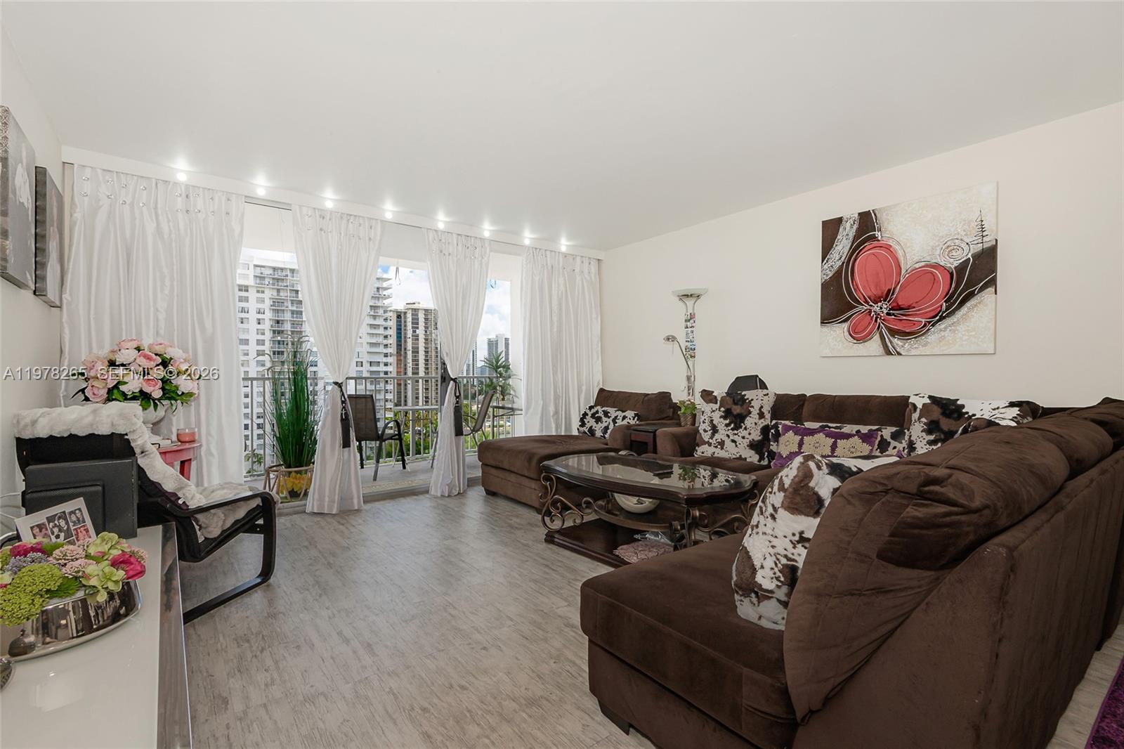 2801 NE 183rd St #1108W Aventura, FL 33160