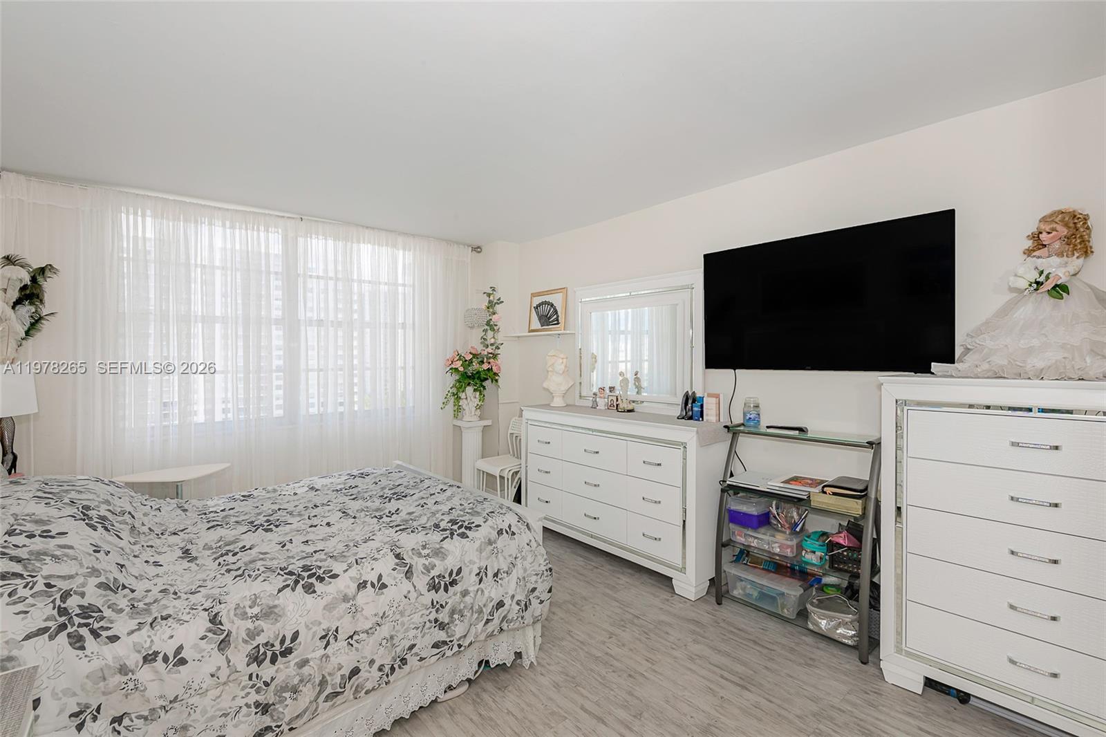 2801 NE 183rd St #1108W Aventura, FL 33160