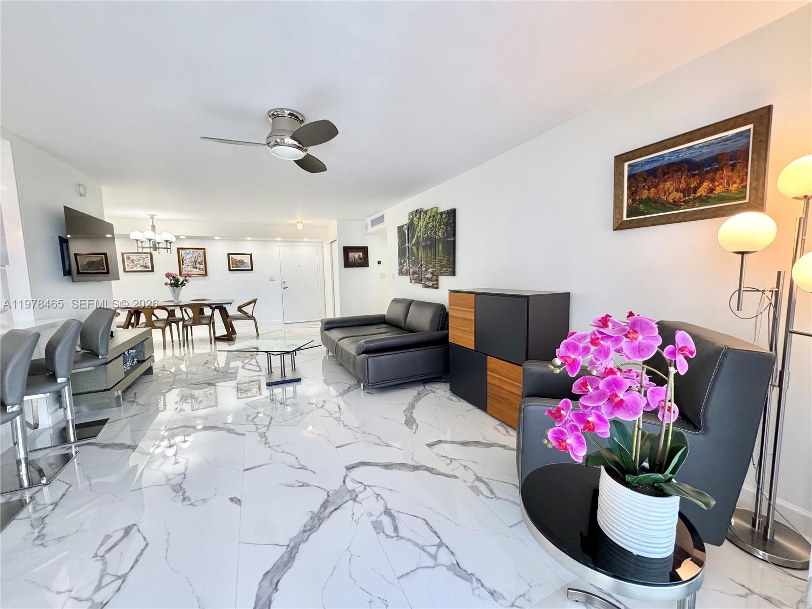 image Winston Towers 40011